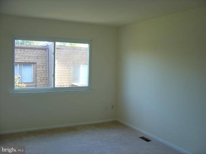 3810 Burlingame Place unit C, Alexandria, VA 22309 - photo 1