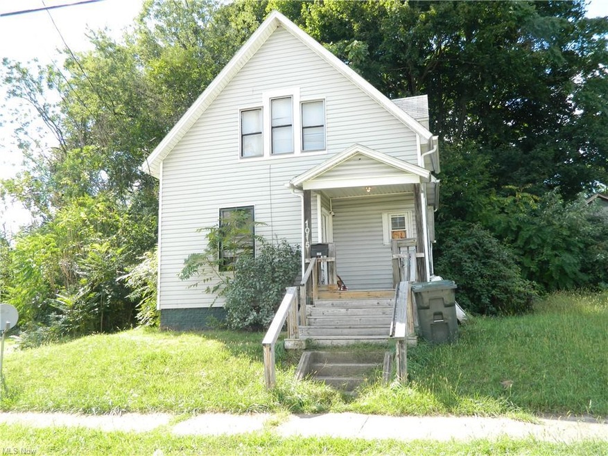 1015 Spring Ave NE, Canton, OH 44704 - photo 1