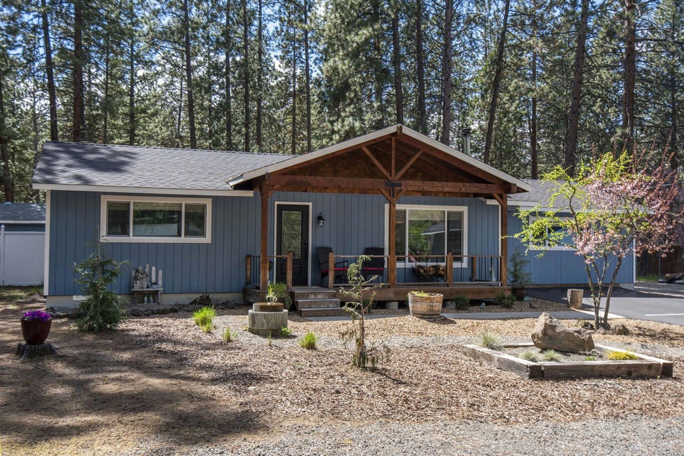 19115 Kiowa Rd, Bend, OR 97702 - photo 1