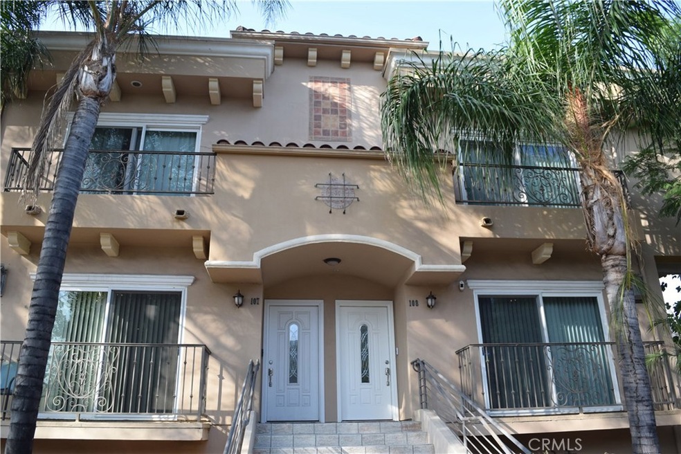 Under Contract $699,000