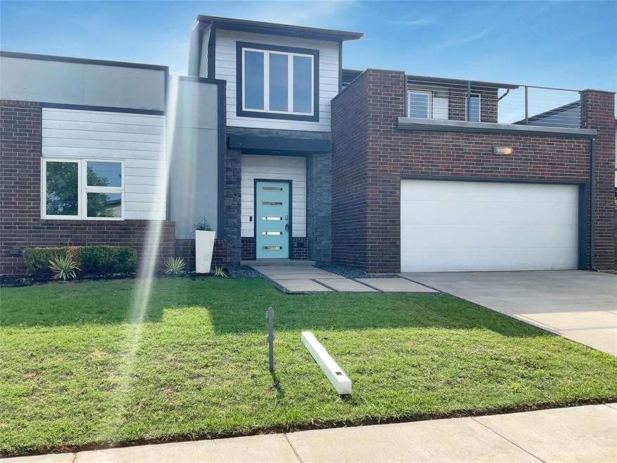 17324 Sparrowhawk Ln, Edmond, OK 73012 - photo 1