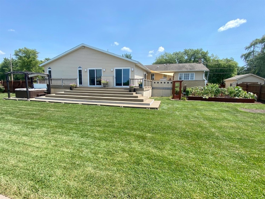 8039 W 89th Place, Crown Point, IN 46307 - photo 1