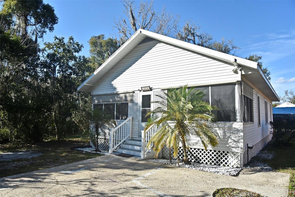 1015 Martin St, Deland, FL 32720 - photo 1