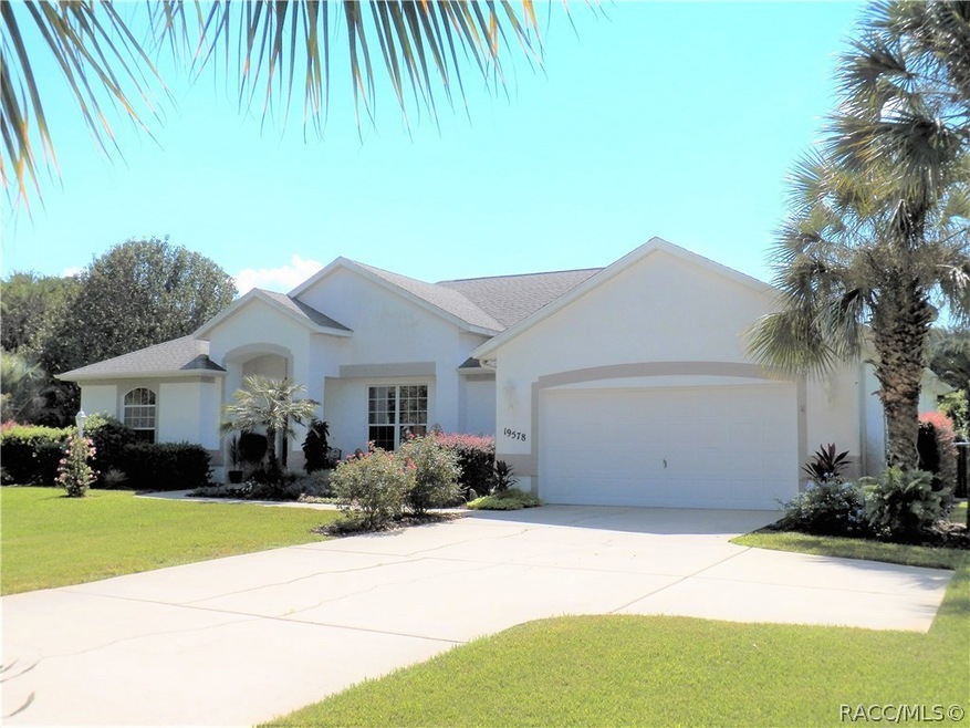 19578 SW 86th Ln, Dunnellon, FL 34432 - photo 1