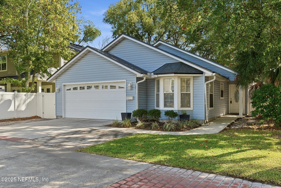 128 Seminole Rd unit 11, Atlantic Beach, FL 32233 - photo 1