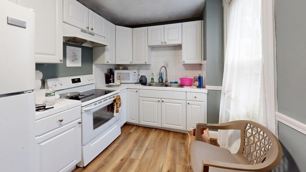 101 Bradford St unit 2, Everett, MA 02149 - photo 1