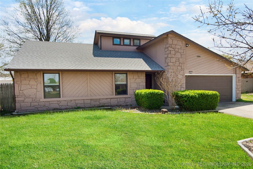 For Rent $1,700/month