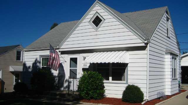 3724 S 5th Place, Milwaukee, WI 53207 - photo 1