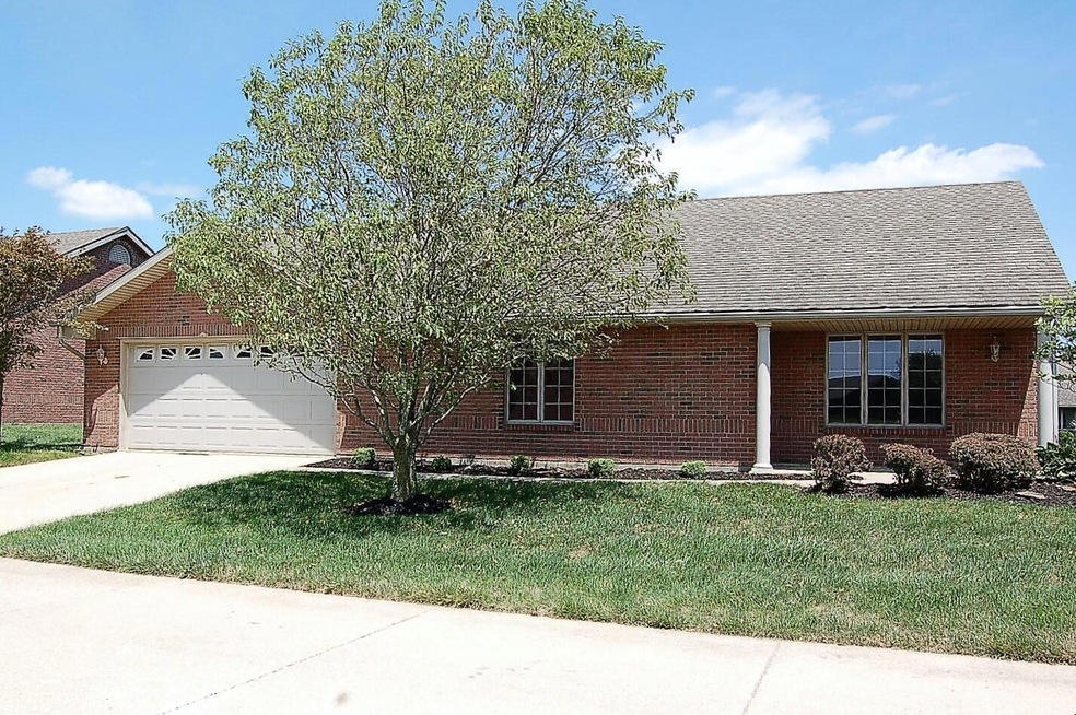 770 Stonebrook Dr unit 57, Marysville, OH 43040 - photo 1