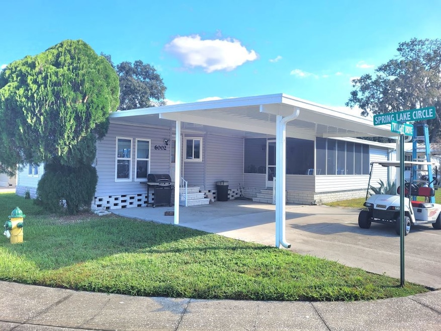 6002 Spring Lake Cir unit 155, Zephyrhills, FL 33540 - photo 1