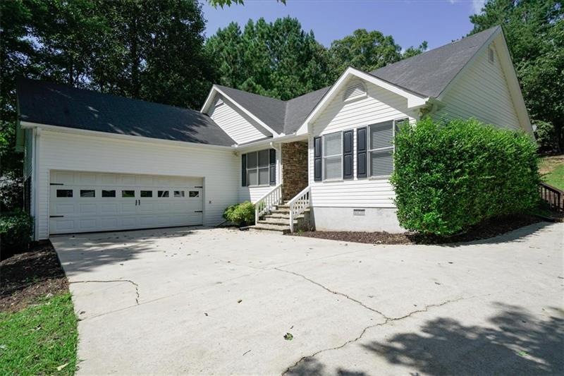 3318 Banks Mountain Dr, Gainesville, GA 30506 - photo 1