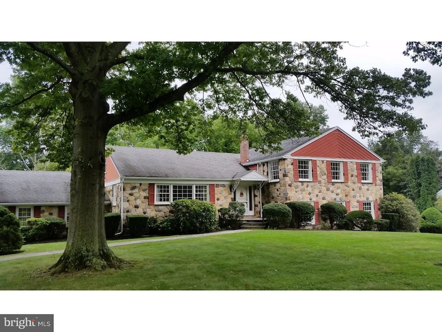 1721 Sherwood Cir, Villanova, PA 19085 - photo 1