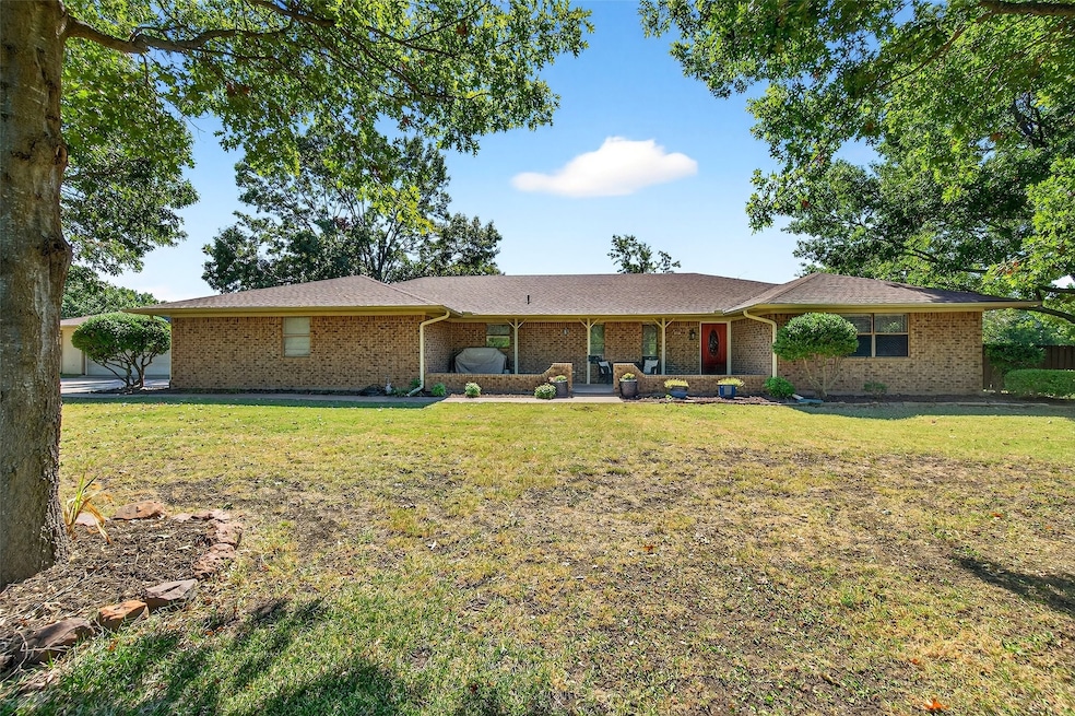 Under Contract $399,500