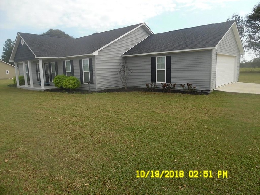 306 Grandview Cir, Douglas, GA 31535 - photo 1