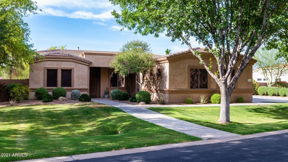 2814 E Desert Lane (1 of 41)