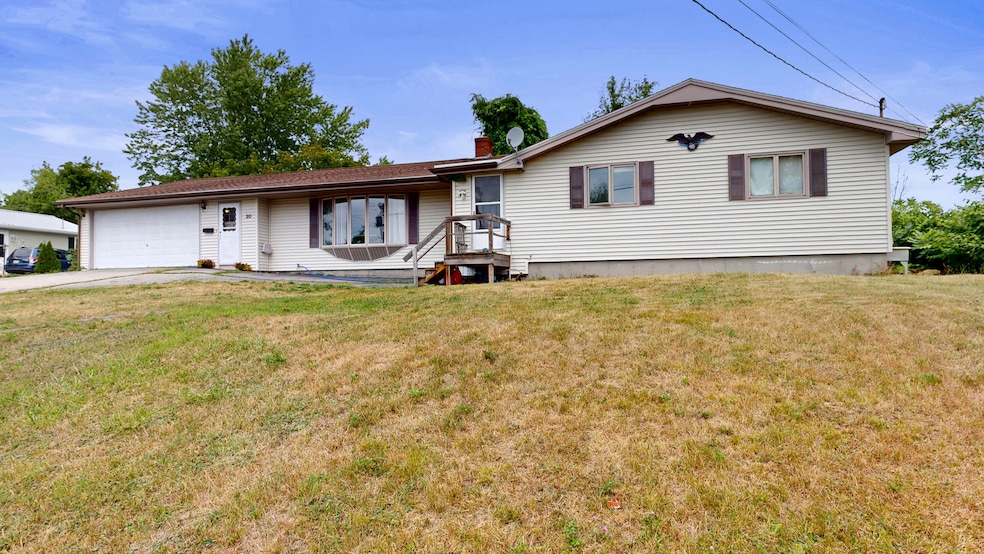 20 Hooper St, Biddeford, ME 04005 - photo 1