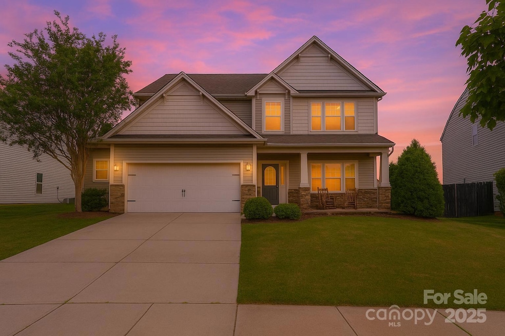 306 Fesperman Cir, Troutman, NC 28166 - photo 1