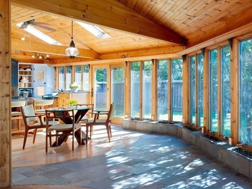 Pending $850,000 • Co-Listing Agent