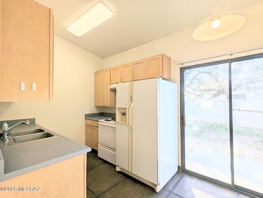 For Rent $1,295/month