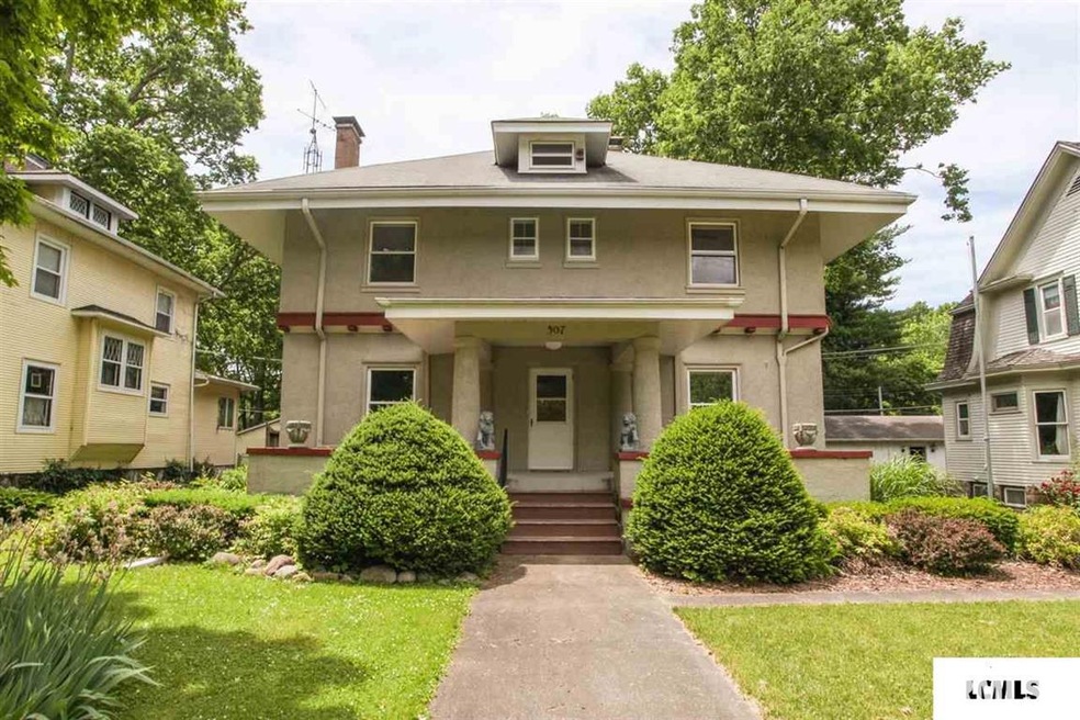 507 North St, Lincoln, IL 62656 - photo 1