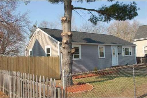 142 E Ashland St, Brockton, MA 02302 - photo 1