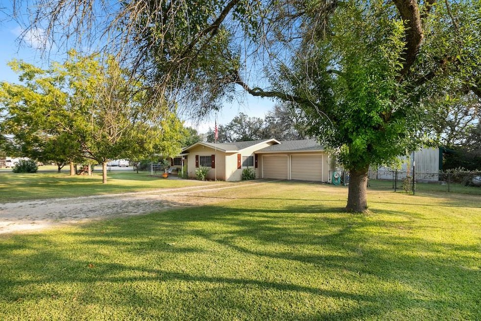 269 Bob Moritz Dr, Fredericksburg, TX 78624 - photo 1