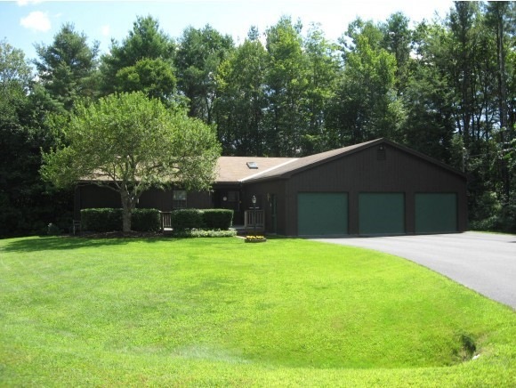 101 Ledgewood Rd, Claremont, NH 03743 - photo 1