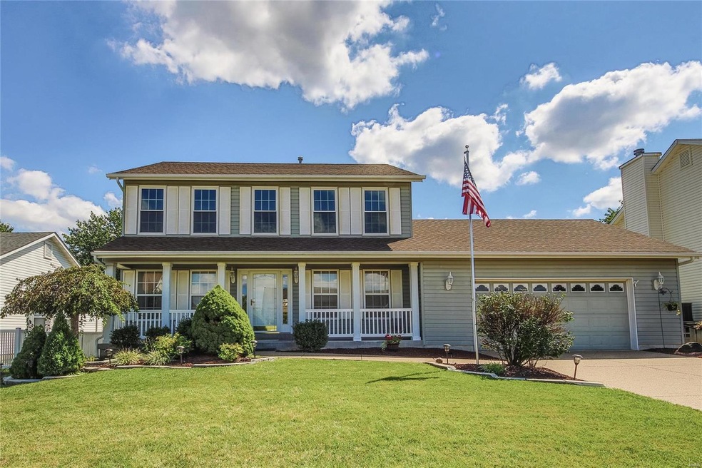 Beautifully landscaped lawn with Sprinkler system.