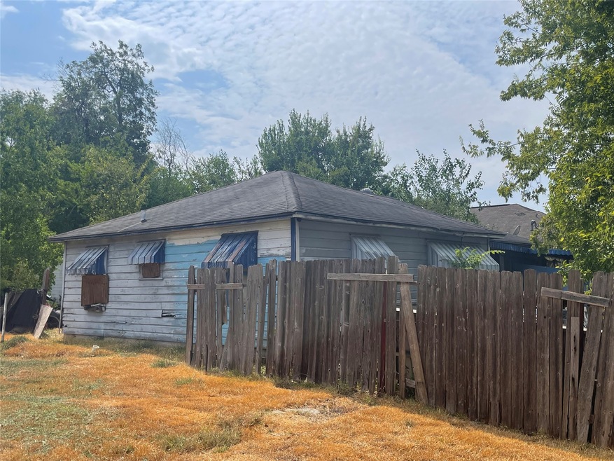 3520 Mount Pleasant St, Houston, TX 77021 - photo 1