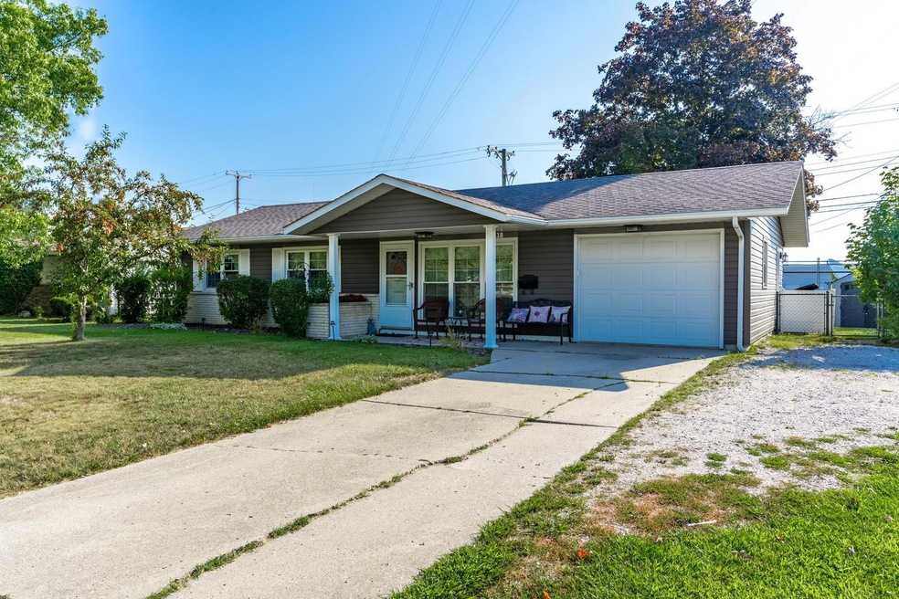 2118 Lindenwood Ave, Fort Wayne, IN 46808 - photo 1