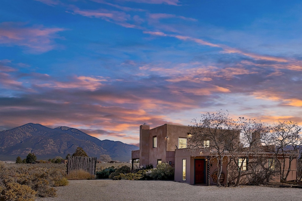 1525 Whitewater, El Prado, NM 87529 - photo 1