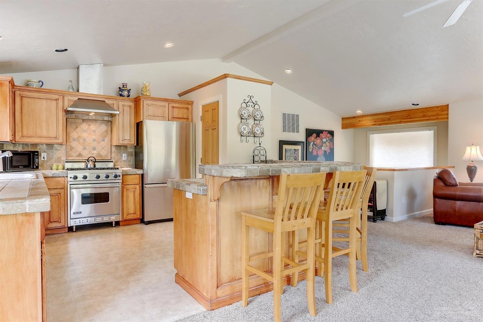 14 Pro Staff Ln, Sunriver, OR 97707 - photo 1