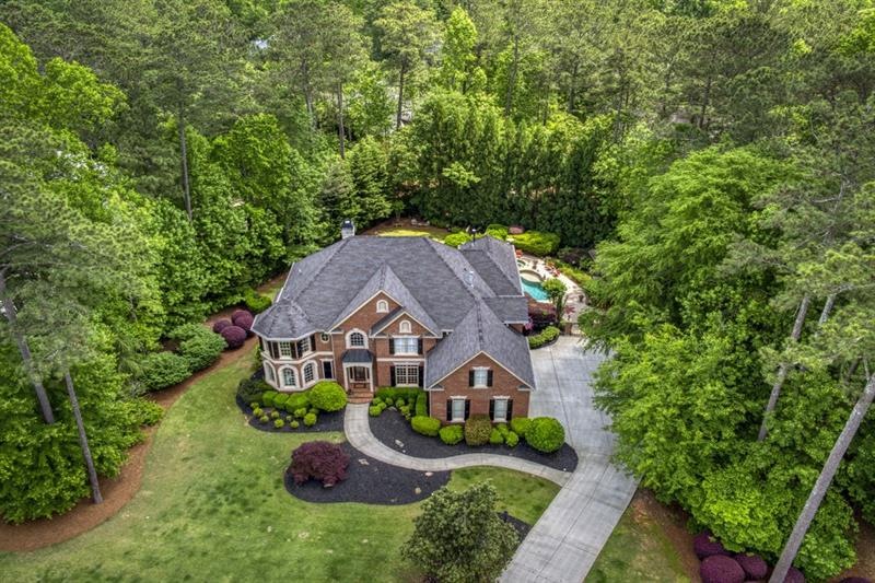 15285 White Columns Dr, Alpharetta, GA 30004 - photo 1