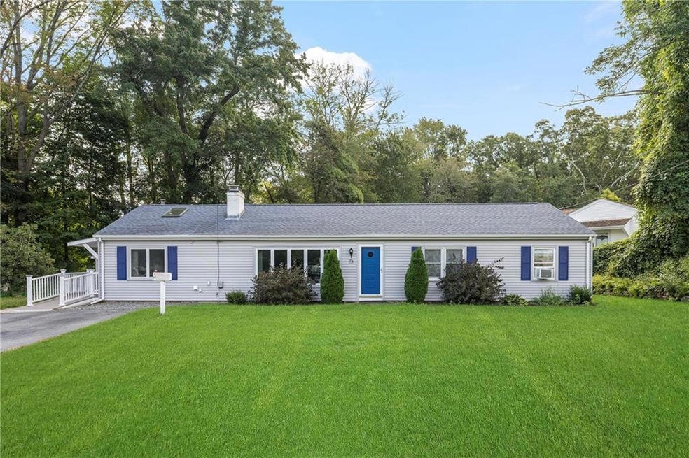 24 Larchmont Rd, Warwick, RI 02886 - photo 1