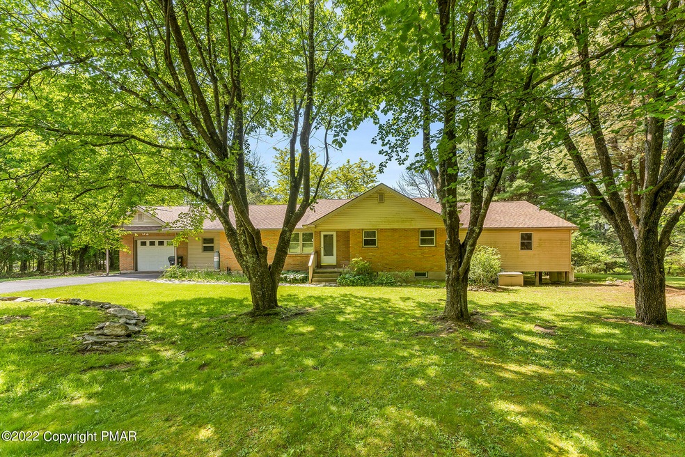 844 Effort Neola Rd, Stroudsburg, PA 18360 - photo 1