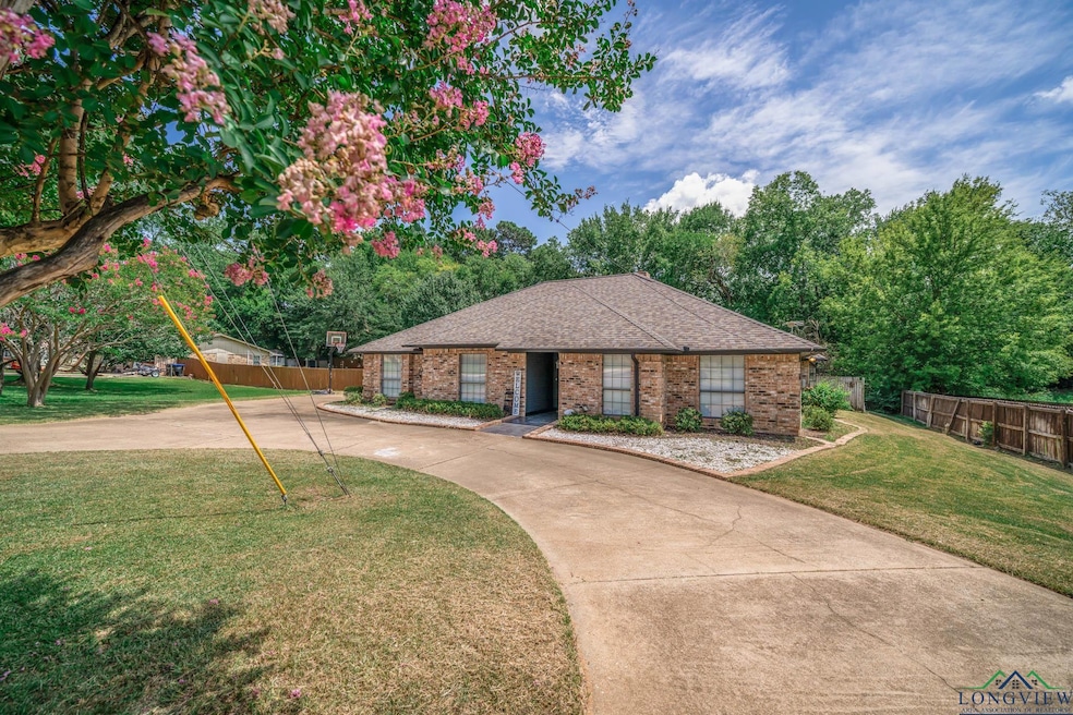 Under Contract $359,900