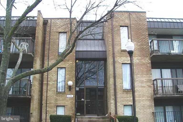11055 Camfield Ct unit 8C-103, Manassas, VA 20109 - photo 1