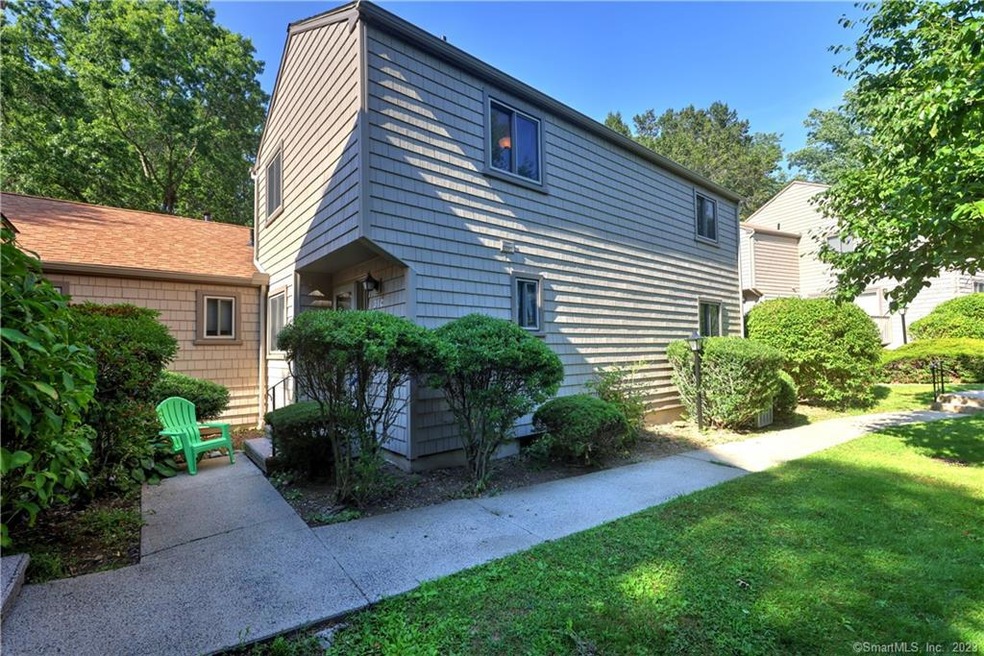 31 Happy Hollow Cir unit C, Stratford, CT 06614 - photo 1