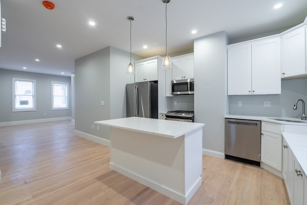 60 6th St, Cambridge, MA 02141 - photo 1