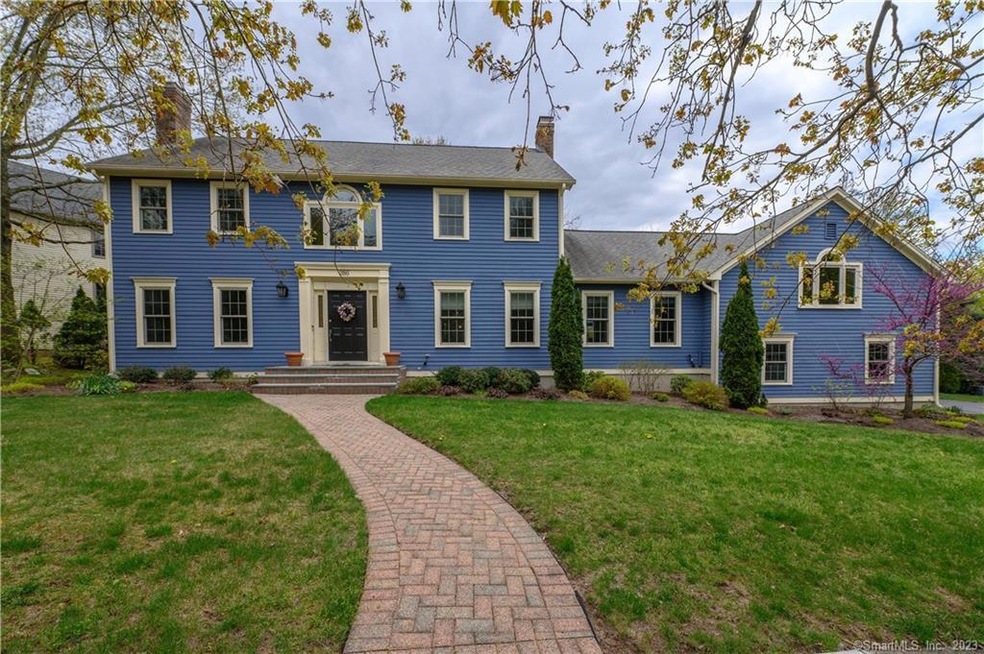 286 Blake Cir, Hamden, CT 06517 - photo 1