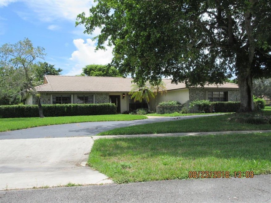 22331 Waterside Dr, Boca Raton, FL 33428 - photo 1