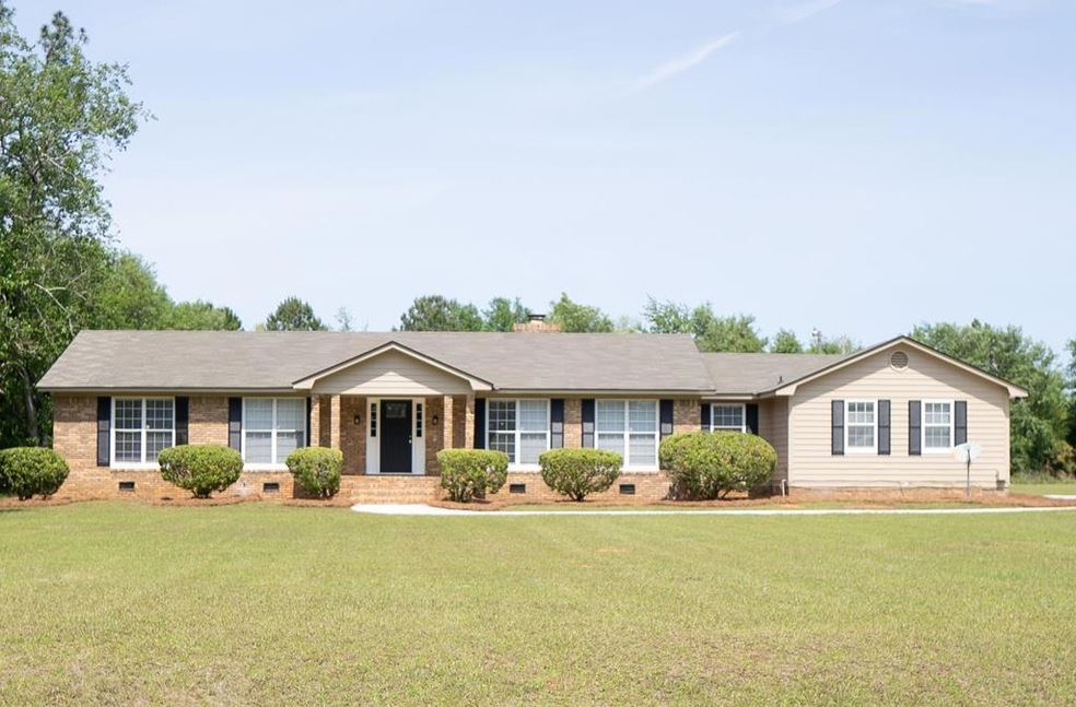 1505 Lily Pond Rd, Albany, GA 31701 - photo 1