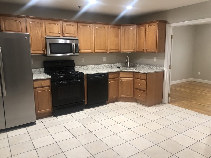 27 Shawmut Ave unit 5, Weymouth, MA 02189 - photo 1