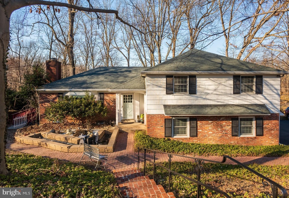 257 Orchard Rd, Paoli, PA 19301 - photo 1