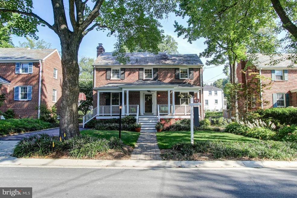 4525 Sleaford Rd, Bethesda, MD 20814 - photo 1