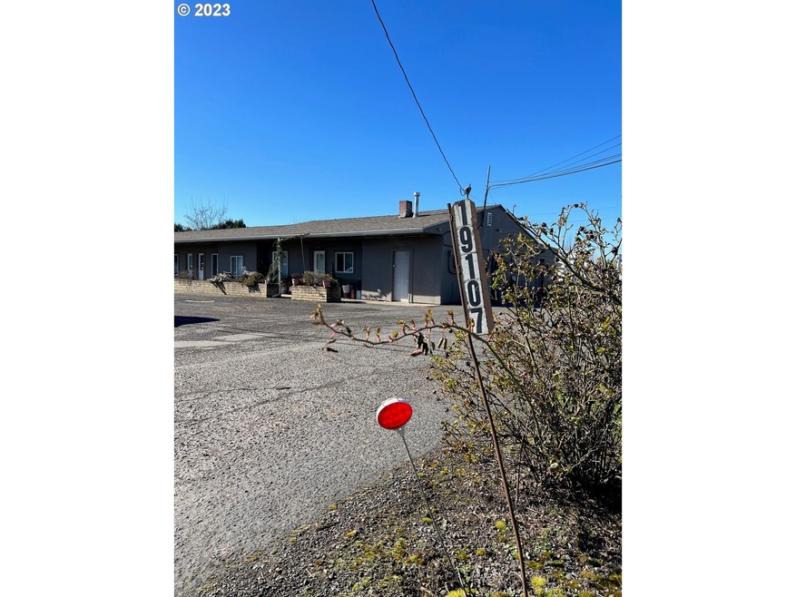 19107 Highway 99e, Hubbard, OR 97032 - photo 1