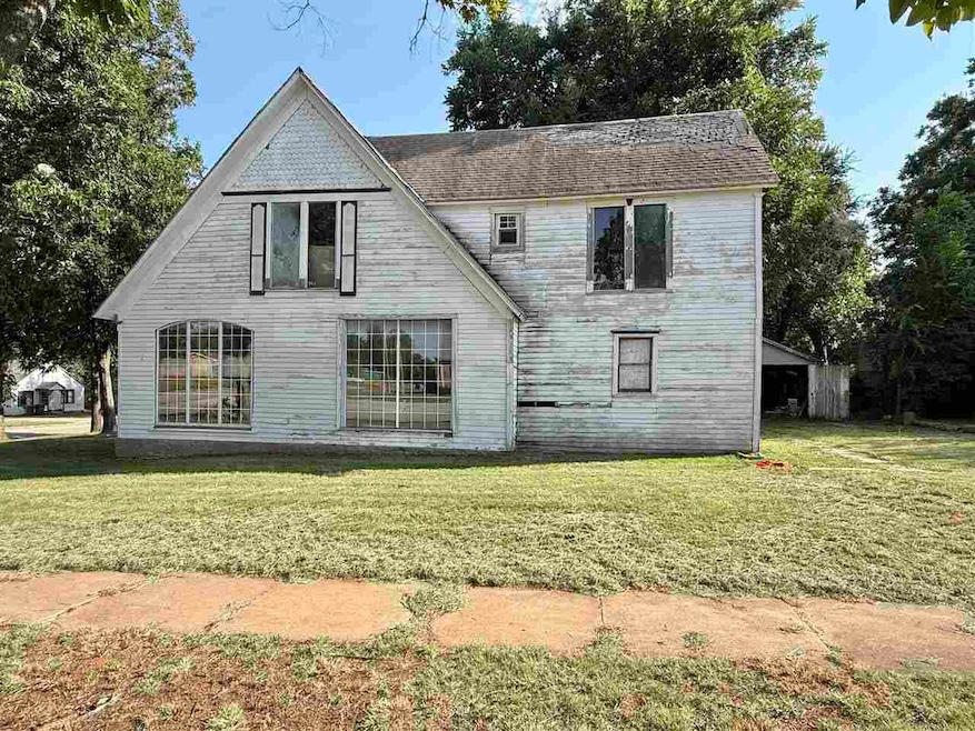 727 N 7th St, Perry, OK 73077 - photo 1