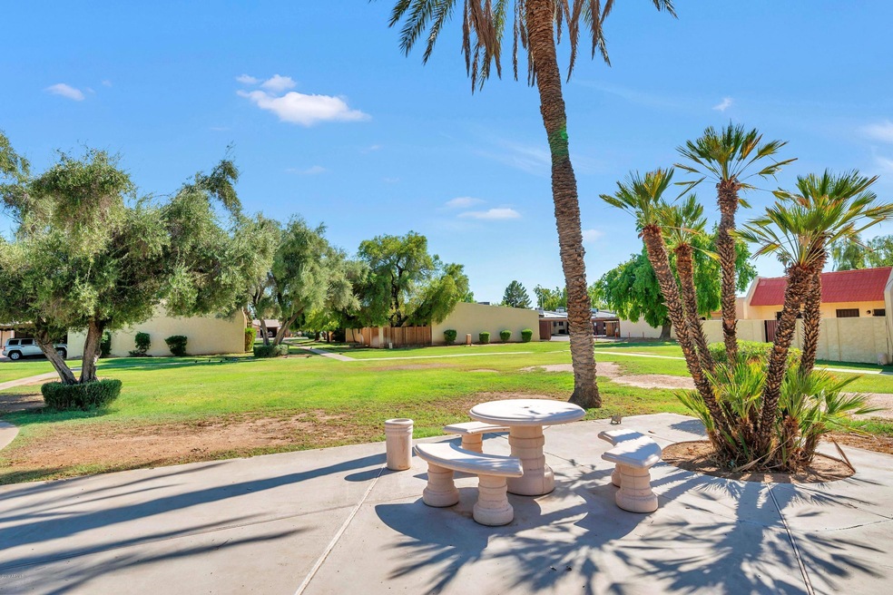 3408 W Del Monico Ln, Phoenix, AZ 85051 - photo 1