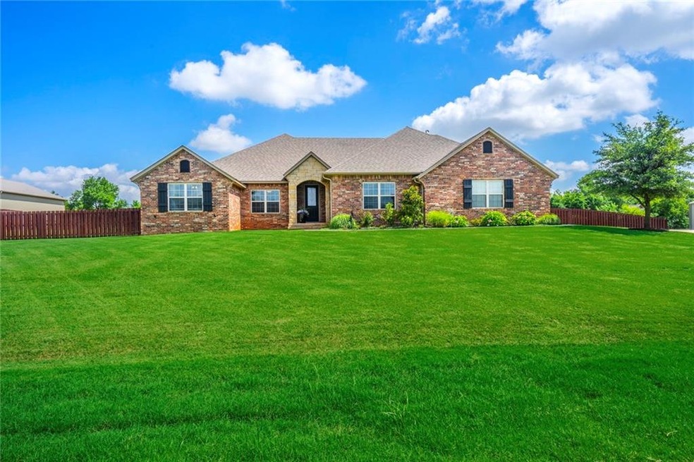 Beautiful home on over 1 full acre lot! Mature Lan