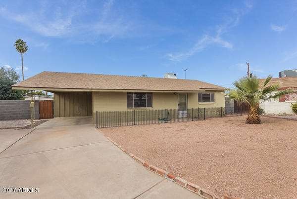 210_S_Briar_Cir_01